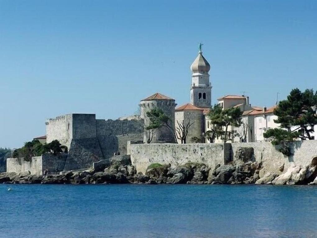 Premium Apartment Near Center And Beach With Parking Krk Town Εξωτερικό φωτογραφία