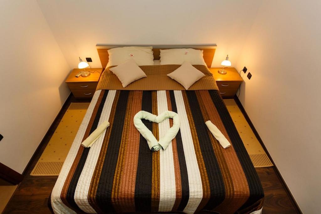 Premium Apartment Near Center And Beach With Parking Krk Town Εξωτερικό φωτογραφία