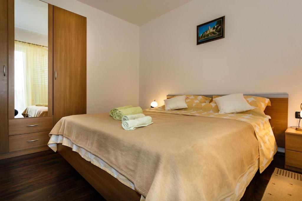 Premium Apartment Near Center And Beach With Parking Krk Town Εξωτερικό φωτογραφία