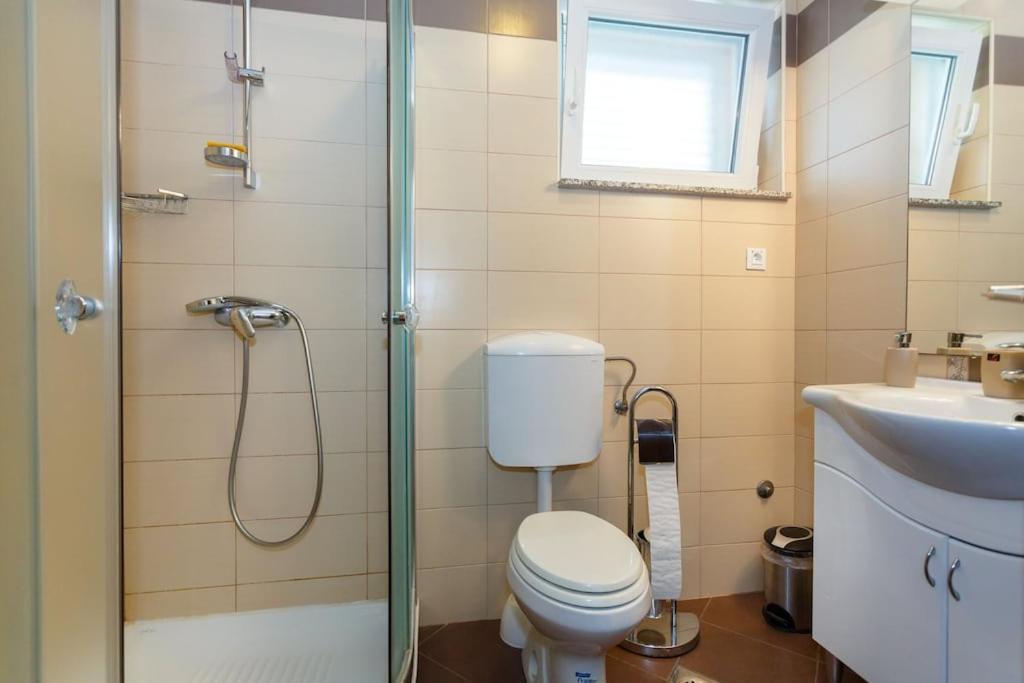 Premium Apartment Near Center And Beach With Parking Krk Town Εξωτερικό φωτογραφία
