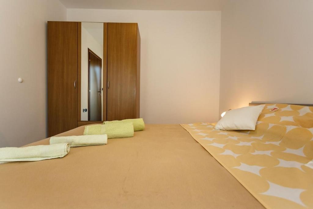 Premium Apartment Near Center And Beach With Parking Krk Town Εξωτερικό φωτογραφία